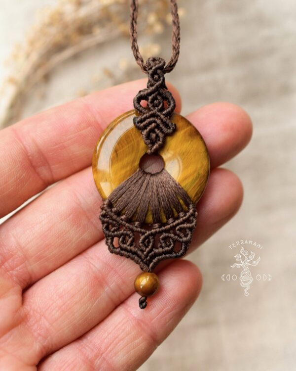 tiger eye donut macrame necklace hand