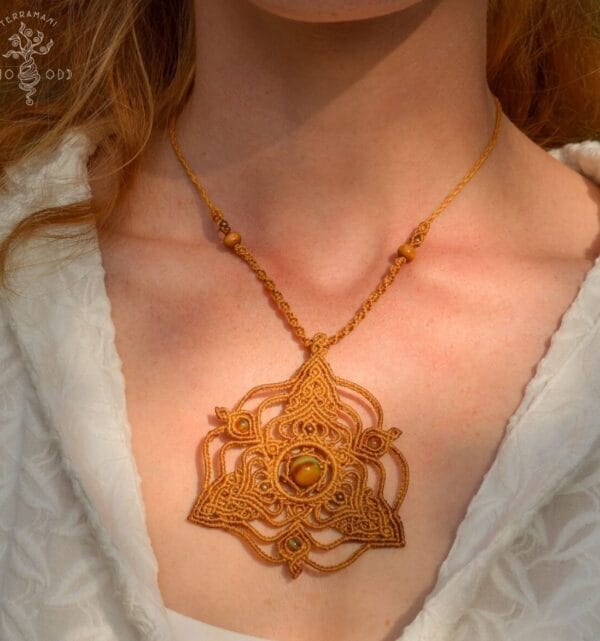 vibration flow necklace
