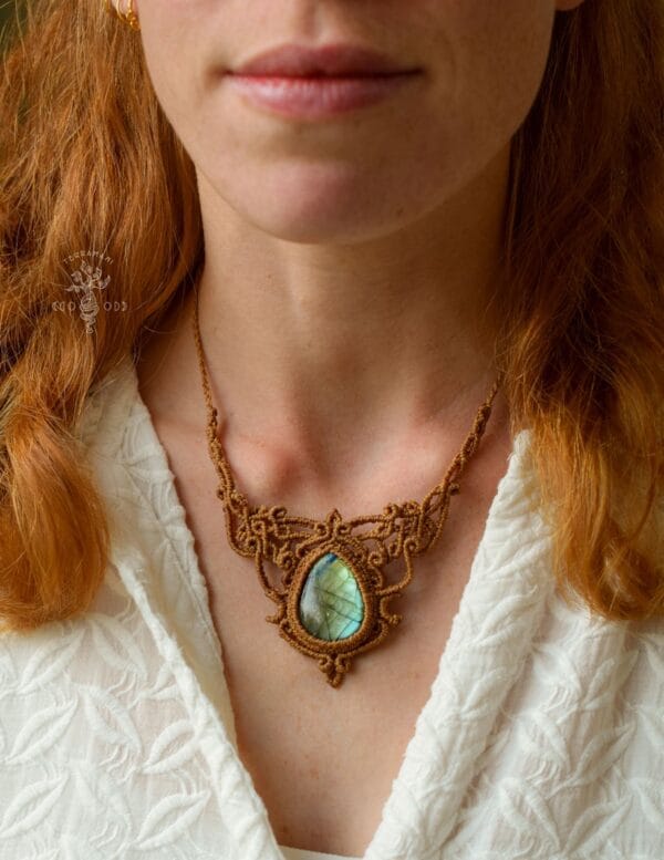 labradorite macrame necklace