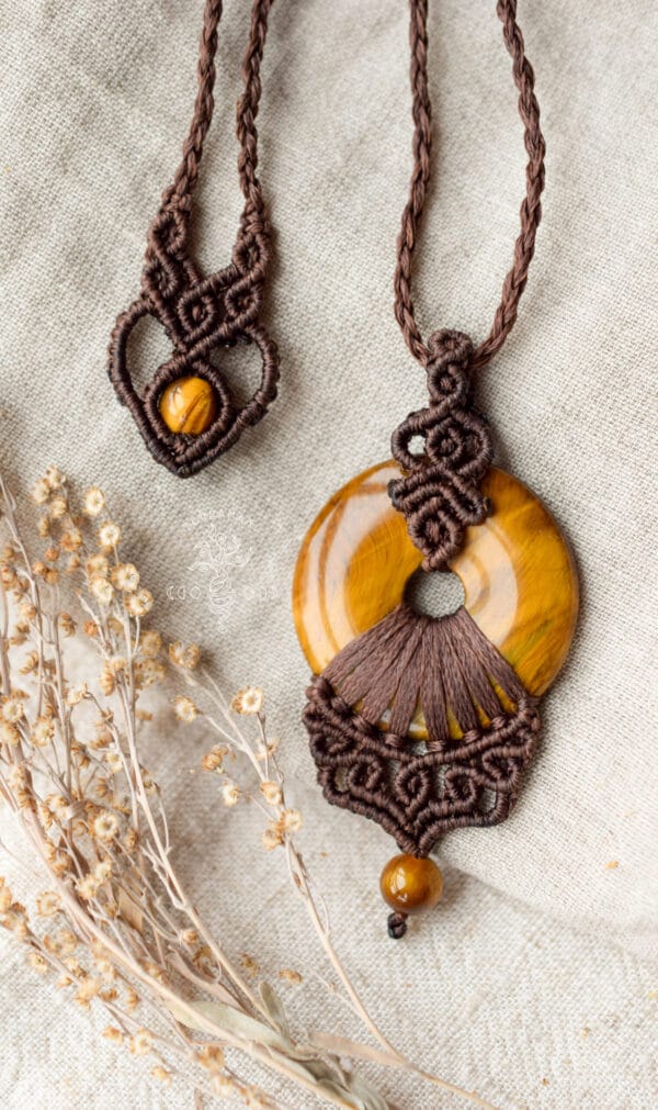 tiger eye donut macrame necklace full