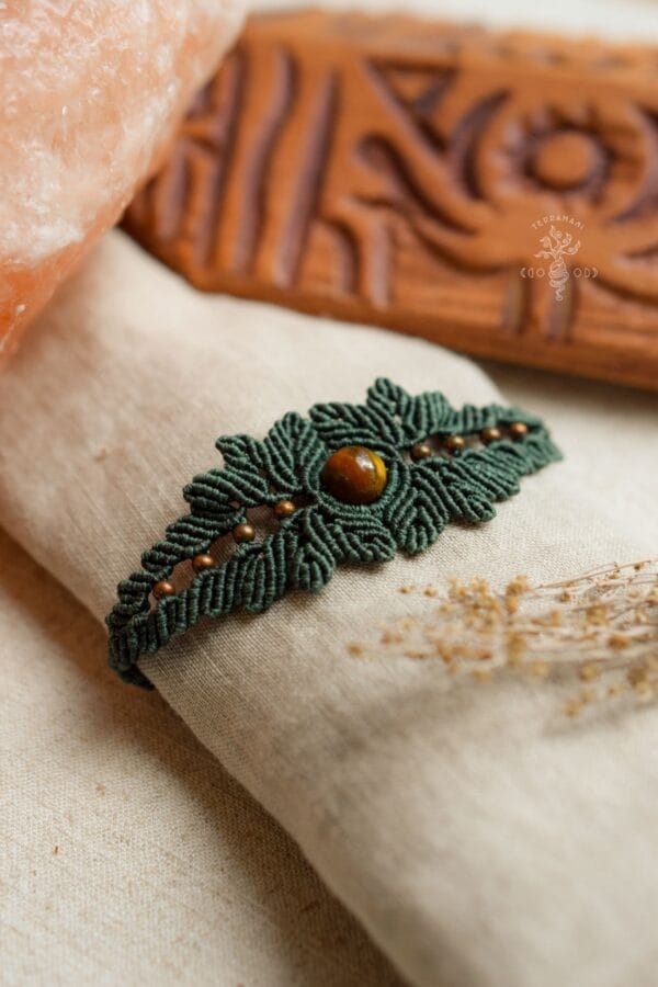 tiger eye macrame bracelet