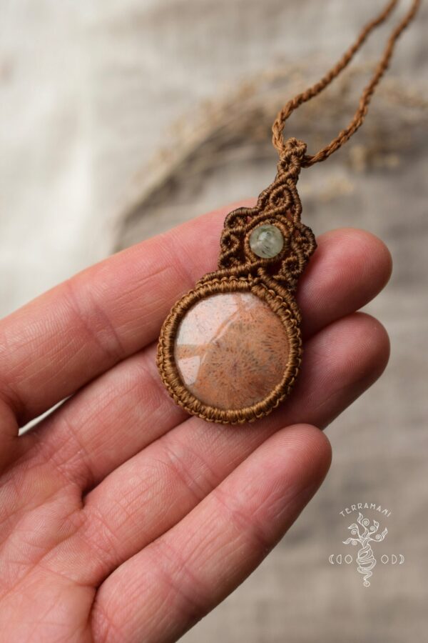 fossilized coral prehnite macrame necklace front 1