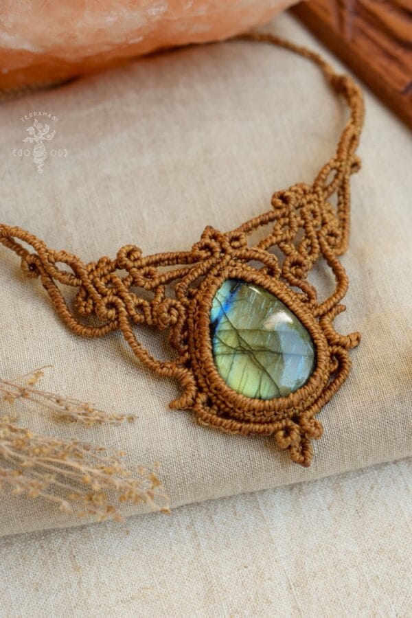 labradorite macrame necklace