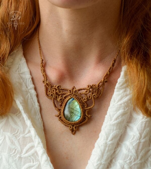 labradorite macrame necklace