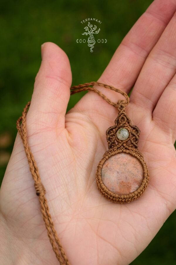 fossilized coral prehnite macrame necklace hand 1