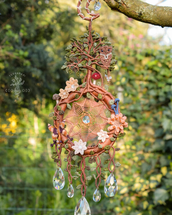 macrame crystal suncatcher