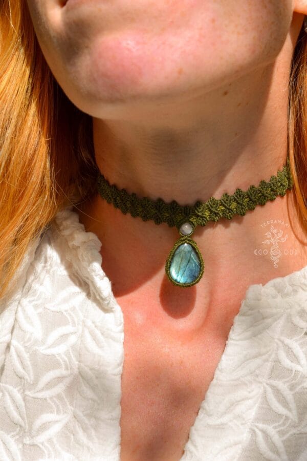 Forest fae choker with labradorite