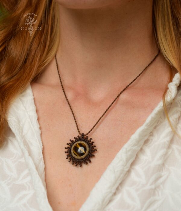 sun macrame necklace
