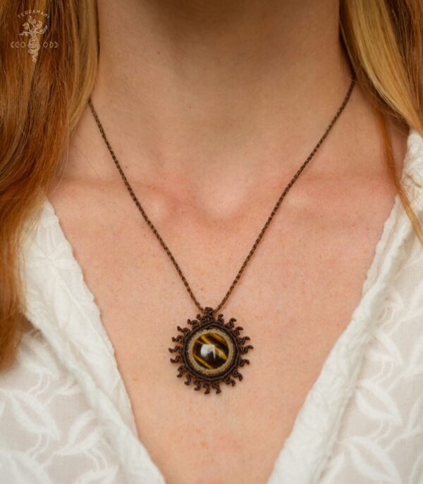 sun macrame necklace