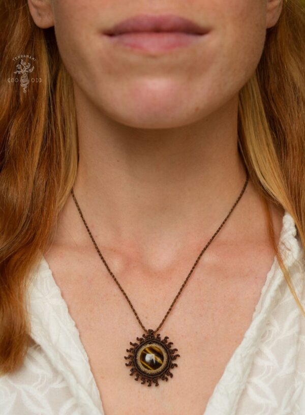 sun macrame necklace