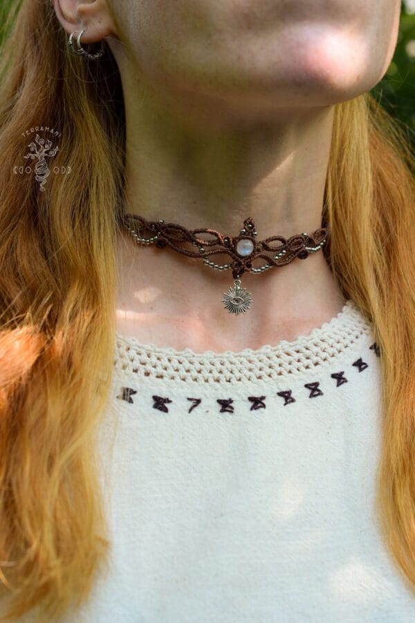 goddess choker
