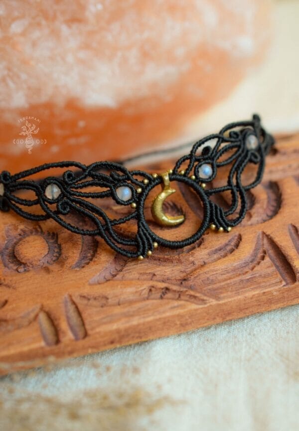 lilith macrame choker moonstone