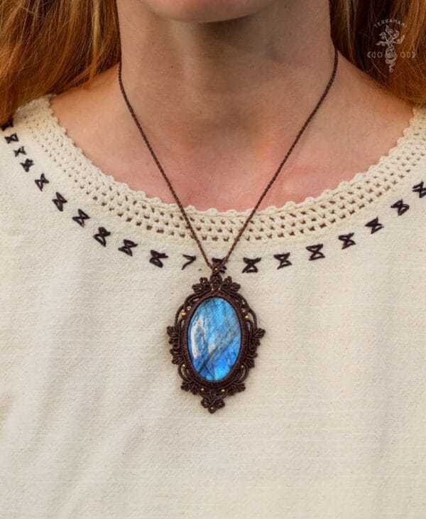 blue labradorite forest necklace