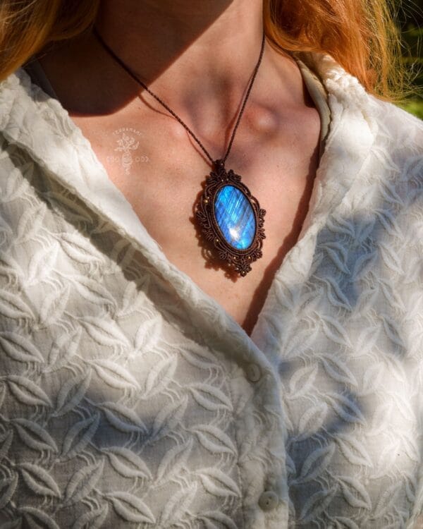 blue labradorite forest necklace