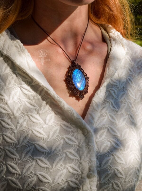 blue labradorite forest necklace