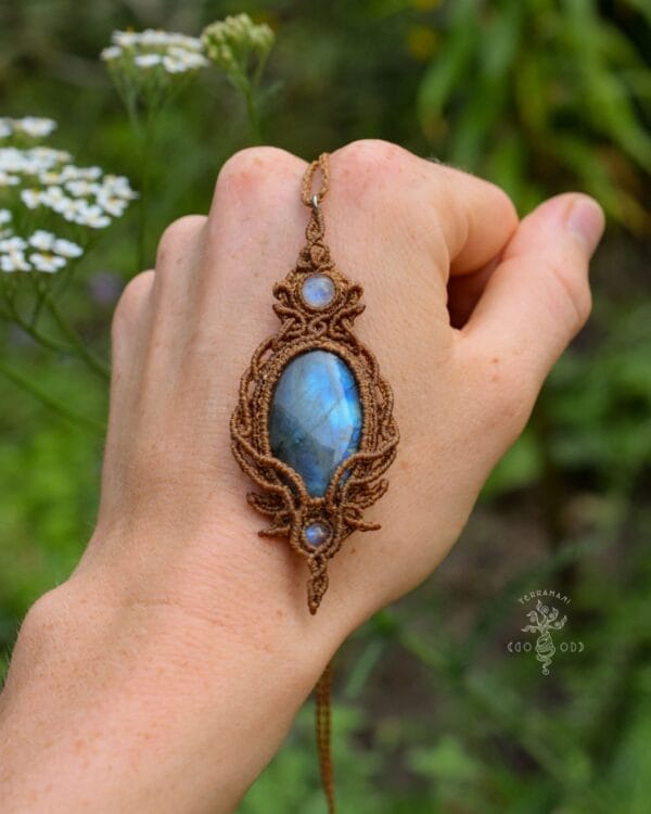 elven necklace