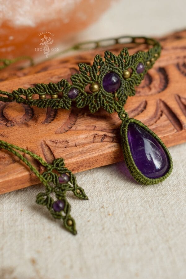 amethyst forest choker