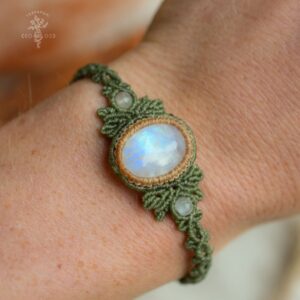 moonstone macrame bracelet