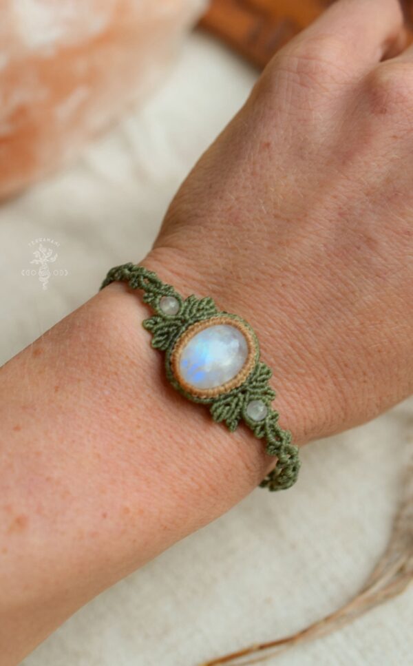 moonstone macrame bracelet