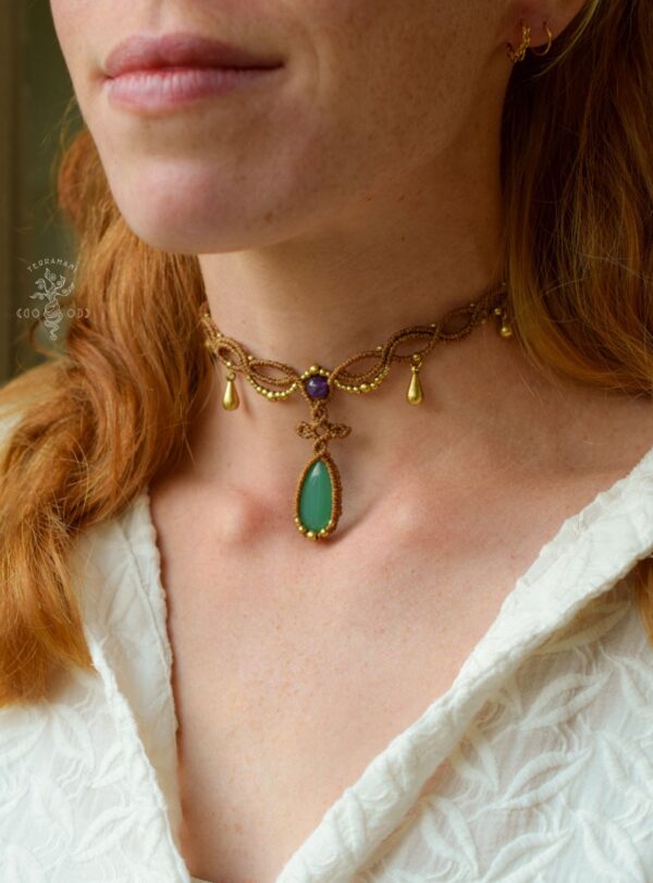 opal choker