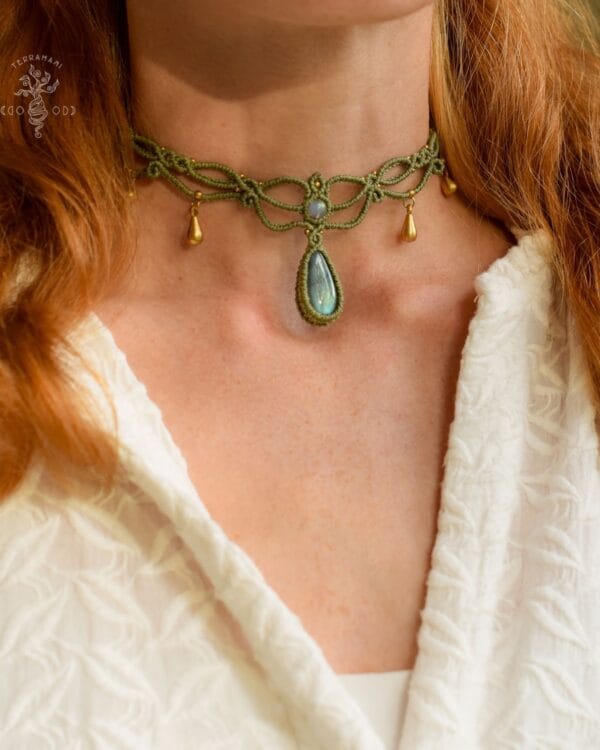 labradorite choker