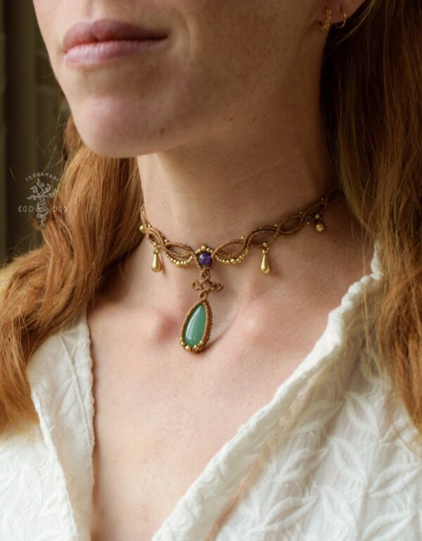 opal choker