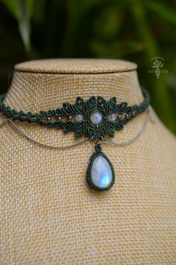 moonstone forest choker