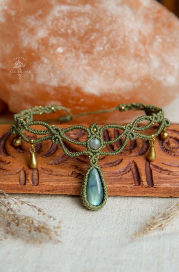 labradorite choker
