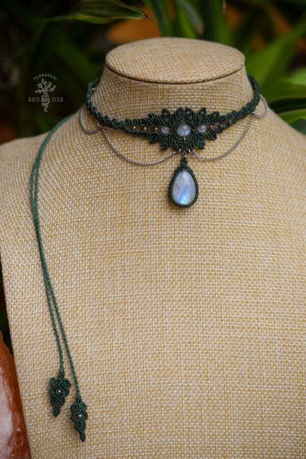 moonstone forest choker