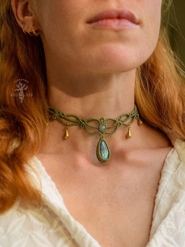 labradorite choker