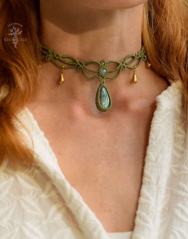 labradorite choker