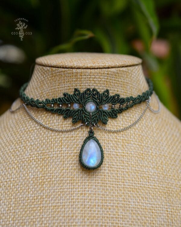 moonstone forest choker