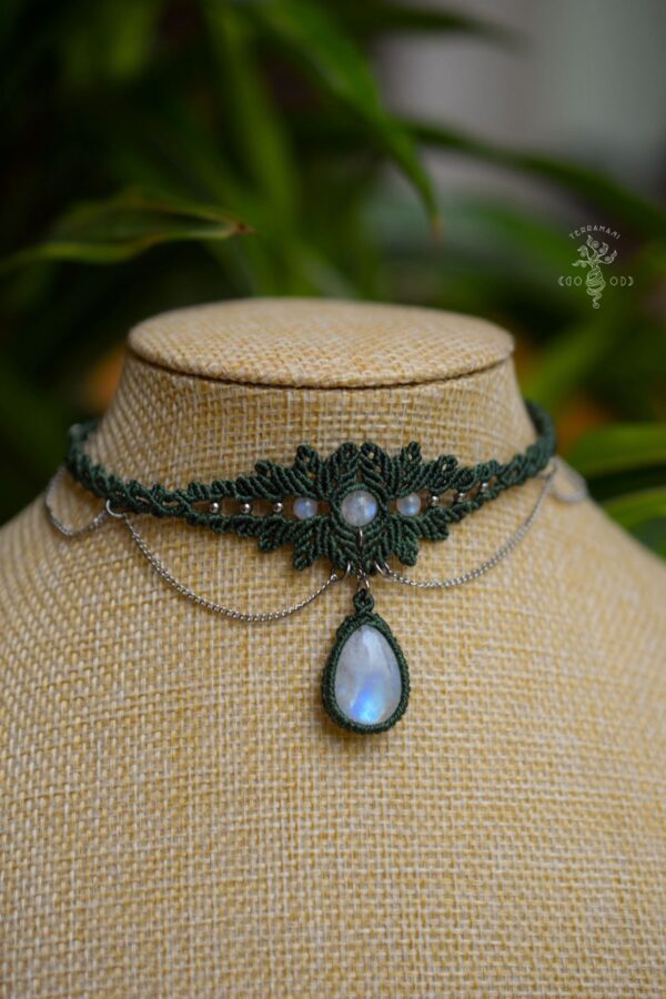 moonstone forest choker