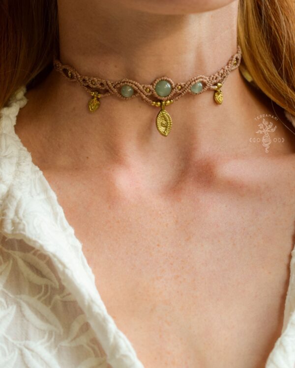 goddess choker