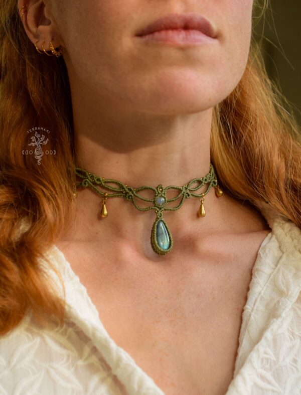 labradorite choker