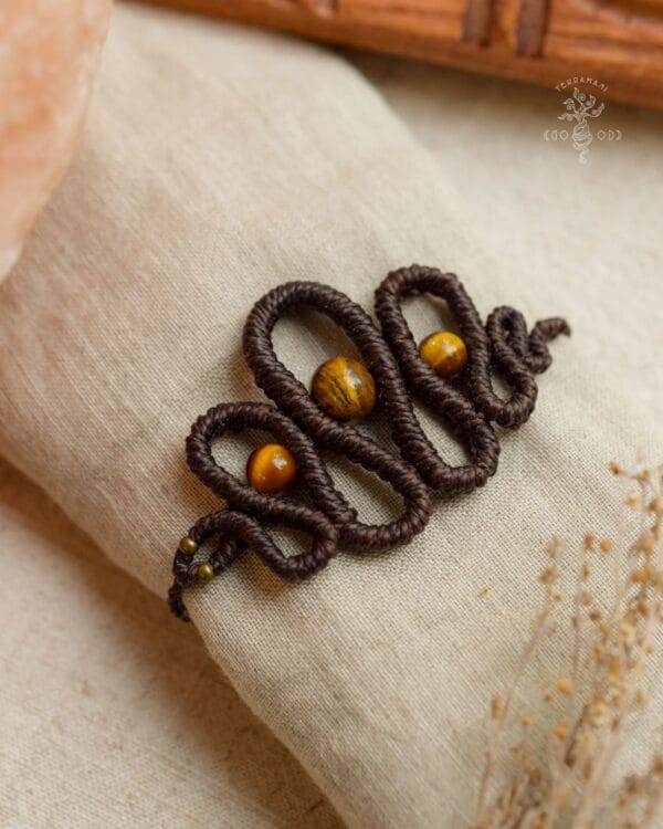serpent macrame bracelet