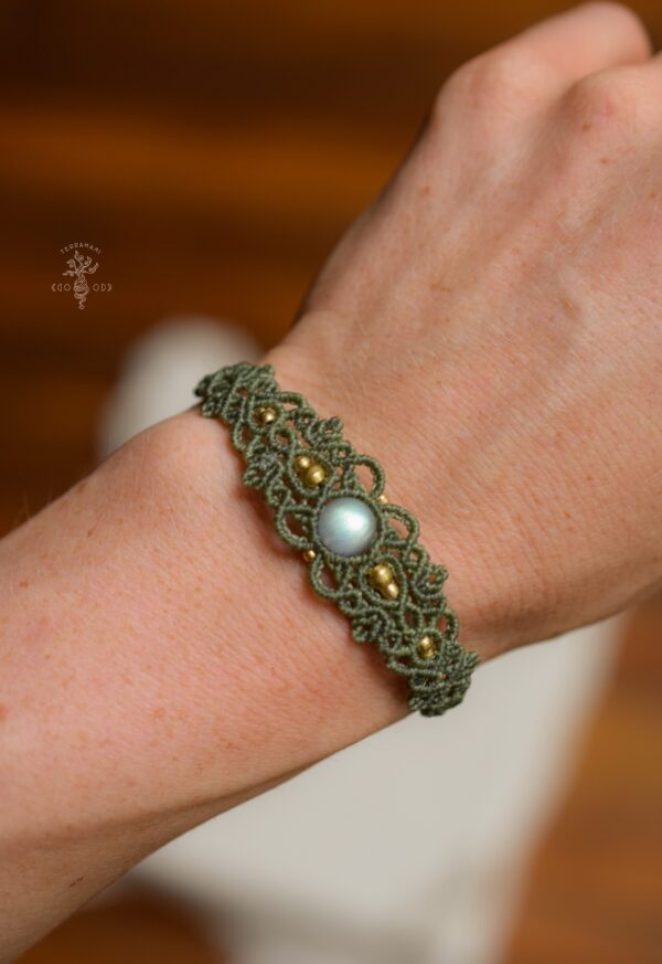 BDC47D46-173D-460D-BE0A-C9F48DF9B364 Milena gemstone macrame bracelet