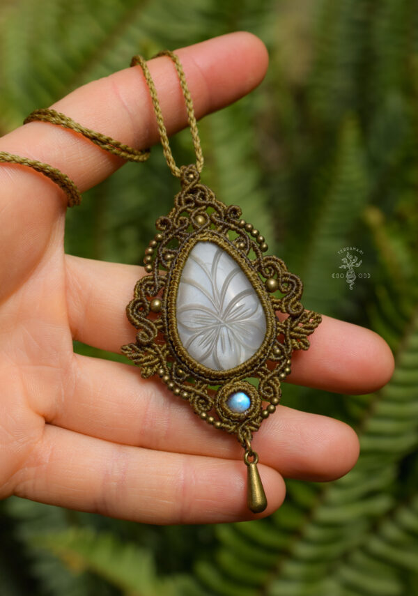 lady of the forest moonstone necklace