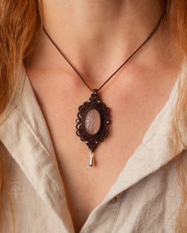 rose quartz necklace