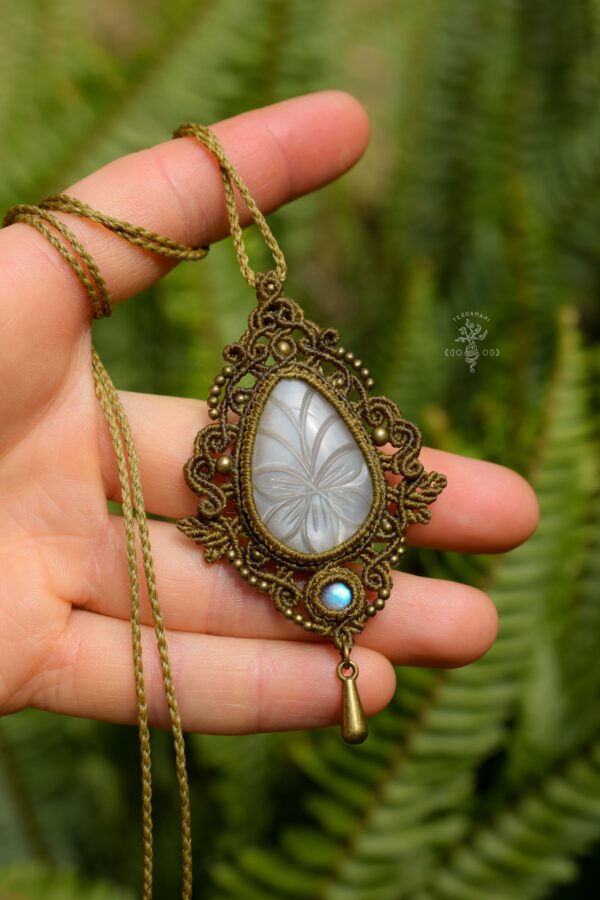 lady of the forest moonstone necklace