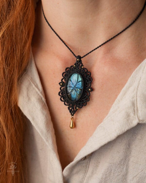 labradorite necklace