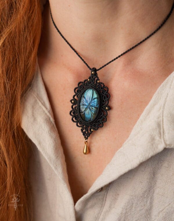 labradorite necklace