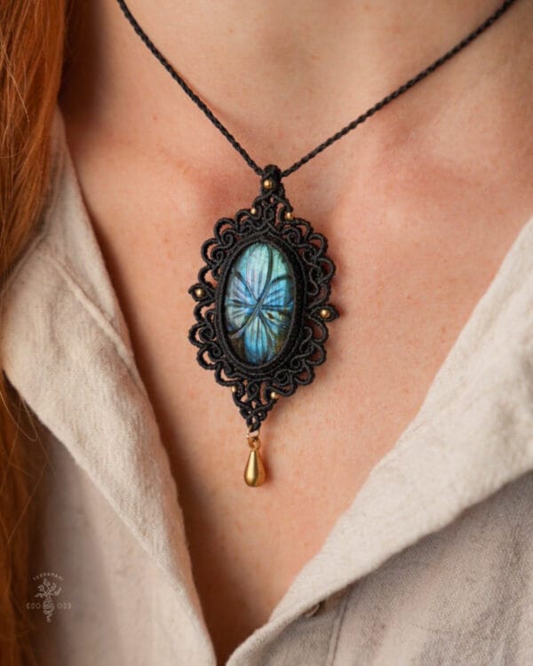 labradorite necklace