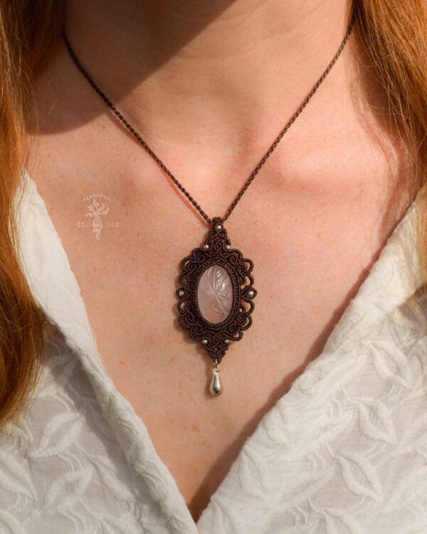 rose quartz necklace