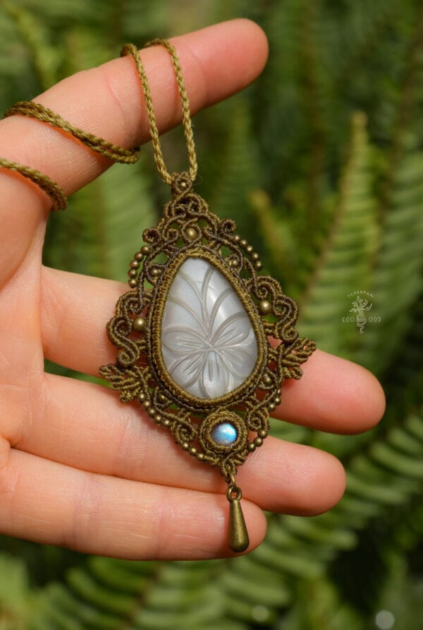 lady of the forest moonstone necklace