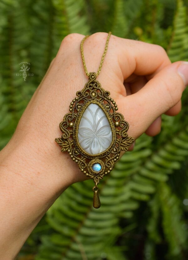 lady of the forest moonstone necklace