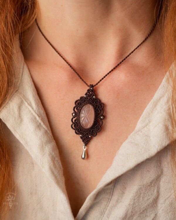 rose quartz necklace