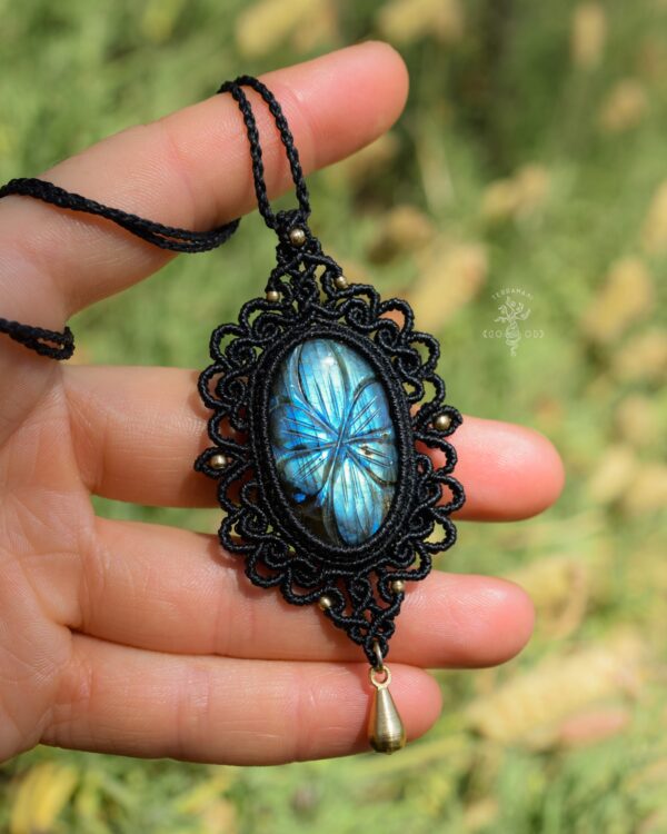 labradorite necklace