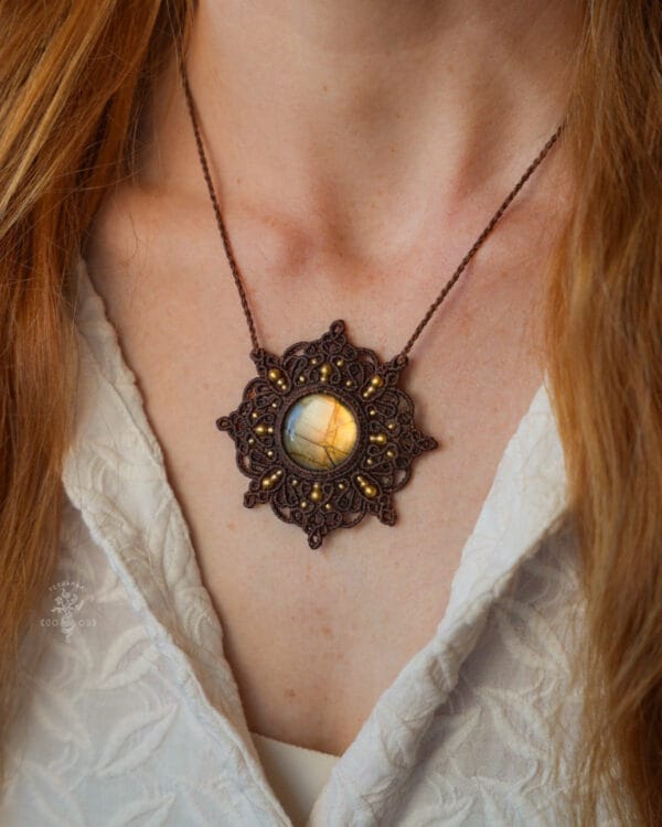 surya labradorite necklace