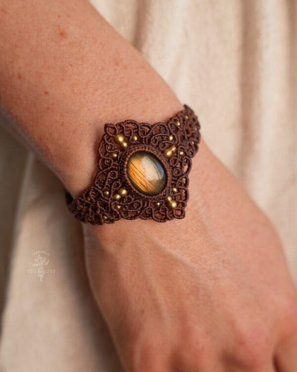 surya labradorite bracelet